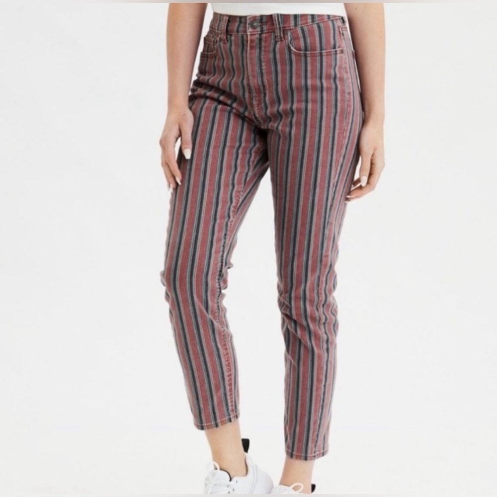 AMERICAN EAGLE  OUTFITTERS- MOM JEANS, STRETCH, STRIPPED.